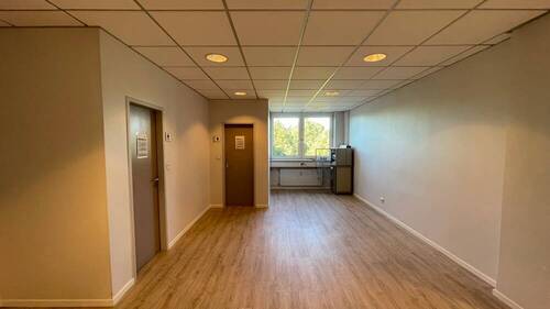 Server- und Kopiererplatz - 