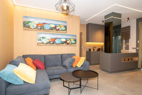 Wohnzimmer mit Küche - 2 Zimmer Etagenwohnung zum Kaufen in Umag