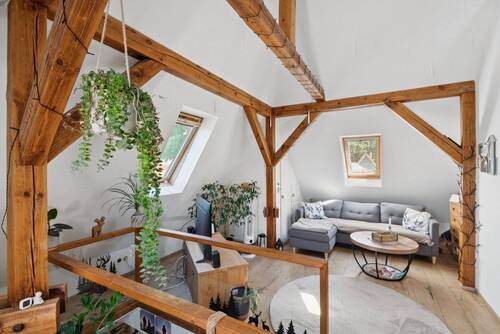 Zimmer im Dachgeschoss - 