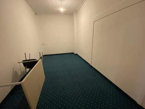 Archiv oder 2. Büro - Büro mit 80,00 m&sup2; in Plauen zur Miete