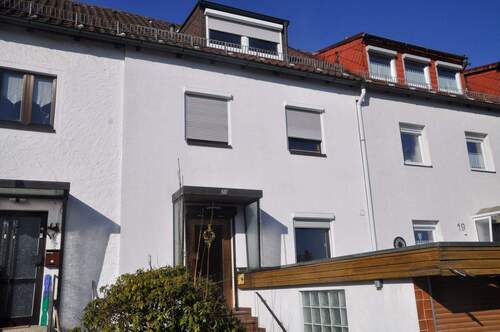 Vordere Ansicht - Zuhause im Glück - 119.000,00&nbsp;EUR Kaufpreis, ca.&nbsp; 91,00&nbsp;m&sup2;&nbsp;Wohnfl&auml;che