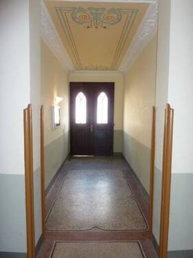 Treppenhaus - 2 Zimmer Etagenwohnung zur Miete in Chemnitz