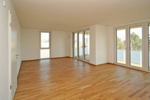 Wohnen - 5 Zimmer Etagenwohnung zur Miete in Dresden