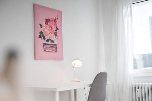 Kind 2 / Büro Detail - 