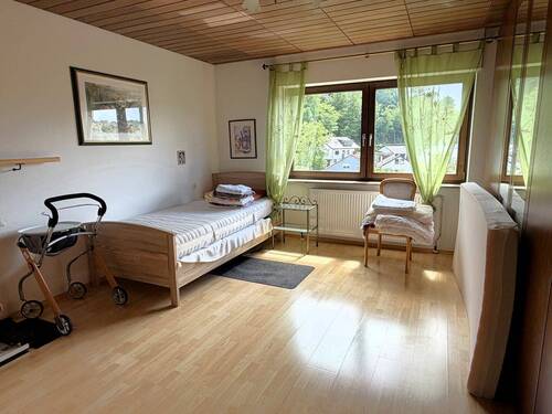 Schlafzimmer - OG - 