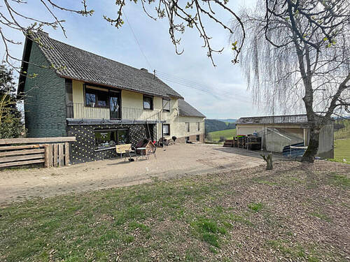 362-02.jpg - 6 Zimmer Mehrfamilienhaus, Wohnhaus in Pronsfeld