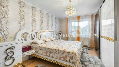 Elternschlafzimmer 1 - 