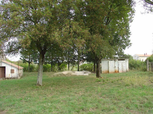 Grundstück mit Garten - Grundstück zum Kaufen in Pula