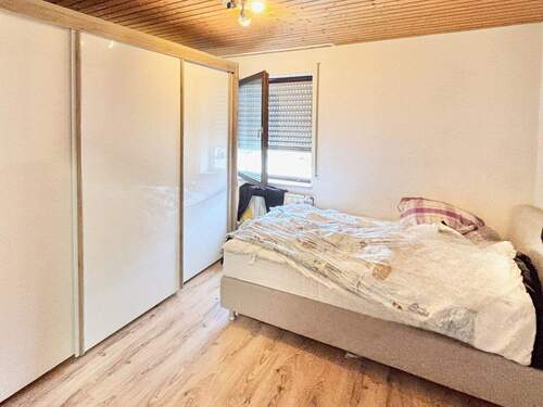 Schlafzimmer im Obergeschoss - Doppelhaushälfte mit 173,00 m&sup2; in Wannweil zum Kaufen