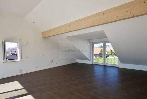 Zimmer - Etagenwohnung mit 112,00 m&sup2; in Heiligenberg zur Miete
