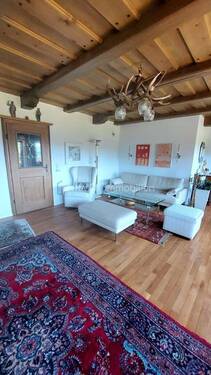 gemütliches Wohnzimmer - 1 Zimmer Mehrfamilienhaus, Wohnhaus in Drachselsried