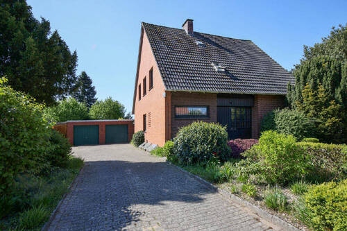 Außenansicht - 5 Zimmer Mehrfamilienhaus, Wohnhaus in Zetel-Neuenburg