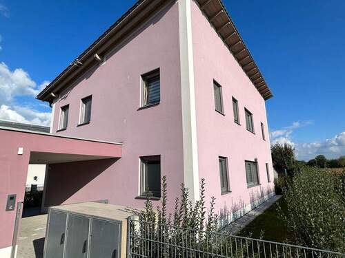 Ansicht Nord-West - Mehrfamilienhaus, Wohnhaus mit 92,00 m² in Neuching zum Kaufen