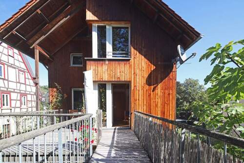 Außenansicht/Gartenseite - Ein Wohntraum - viel Platz für die Familie!