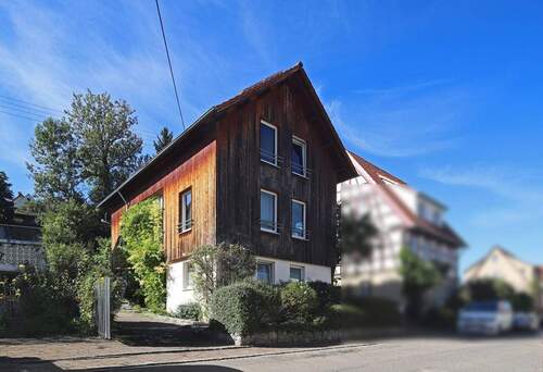 Außenansicht/Straße - 7 Zimmer Einfamilienhaus zum Kaufen in Benningen