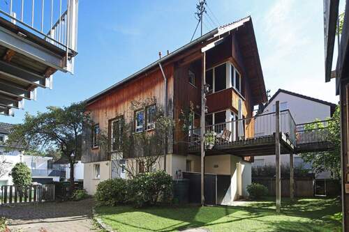 Außenansicht/Eingang - 7 Zimmer Einfamilienhaus in Benningen