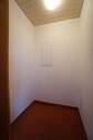 Abstellraum mit Fliesenboden - 