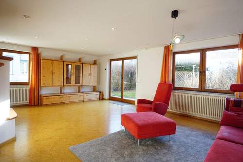 Geräumiges Wohn-/Esszimmer - 4 Zimmer Doppelhaushälfte zum Kaufen in Riederich