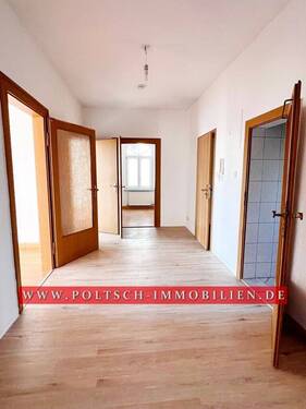 Flur - 3 Zimmer Etagenwohnung in Gera
