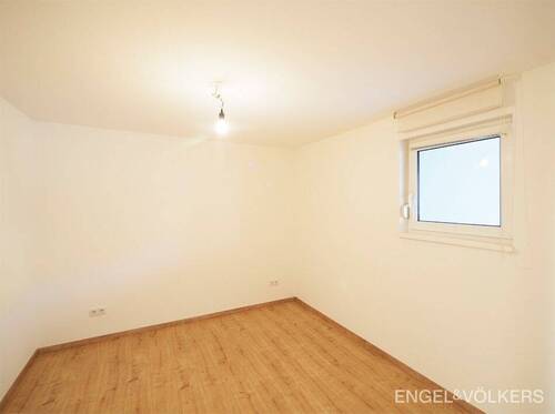 Bild 2 - 2 Zimmer Etagenwohnung zur Miete in Saarbrücken