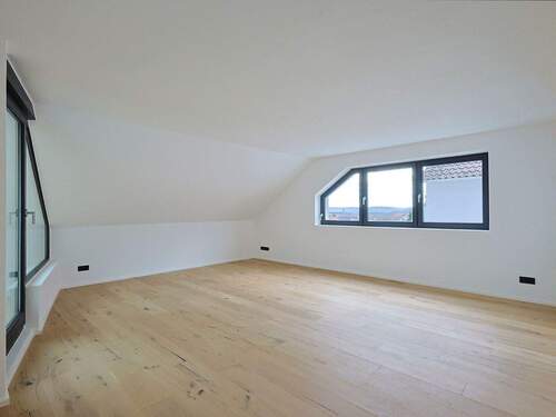 Geräumiges Schlafzimmer - 