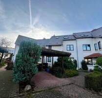 Friedrichsdorf: Reihenhaus mit 94 m² Wohnfläche zzgl. 33 m² Dachstudio