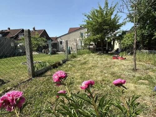 Garten hinter dem Haus - Doppelhaushälfte mit 133,00 m&sup2; in Wallersdorf zum Kaufen
