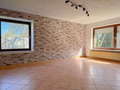 Wohnzimmer - 1 Zimmer Mehrfamilienhaus, Wohnhaus in Dillingen an der Donau