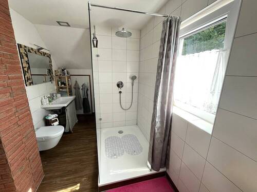 DG Bad mit Dusche - 