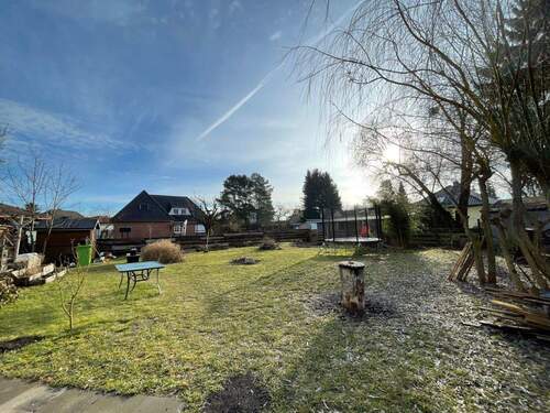  hintere Grundstücksansicht - 