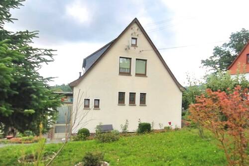 Gartenansicht - 5 Zimmer Einfamilienhaus in Greiz