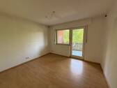 Kinderzimmer mit Zugang auf die Loggia - 