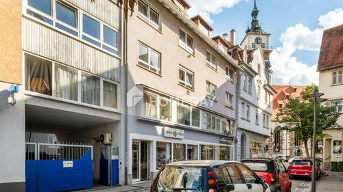 Außenansicht 1 - Lichtdurchflutete Dachgeschosswohnung mit 3 Zimmern in ruhiger Zentrumslage