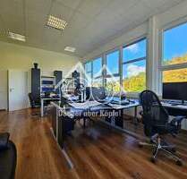 Attraktive Büroflächen im 1. Obergeschoss mit bester Sichtlage in Lauf-Wetzendorf