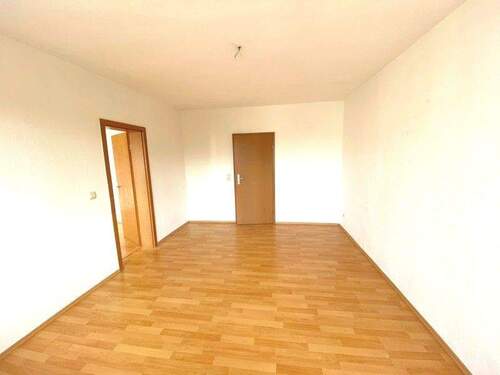 Wohnzimmer - Etagenwohnung mit 50,00 m&sup2; in Plauen zur Miete