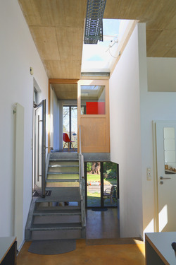 Eingang / Treppe mit Blick Richtung Meetingraum - 