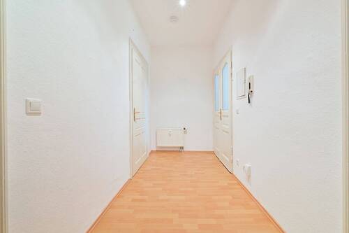 Flur - 3 Zimmer Etagenwohnung zur Miete in Chemnitz