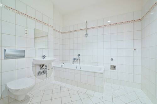 Bad - 3 Zimmer Etagenwohnung in Chemnitz