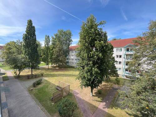 Innenhof - 3 Zimmer Etagenwohnung zur Miete in Zwickau