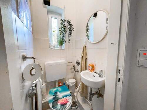 WC - Wohnung 1. OG - 