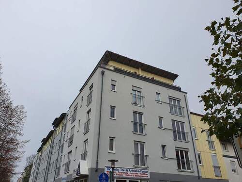 Außenansicht - 2 Zimmer Wohnung in Hönow Hoppegarten bei Berlin mit großer Dachterrasse EBK Tiefgarage