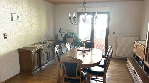 Esszimmer - 7 Zimmer Einfamilienhaus in Gehrweiler