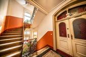 4 Treppenhaus.jpg - Etagenwohnung mit 120,50 m&sup2; in Ulm zum Kaufen
