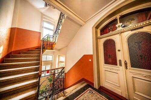 4 Treppenhaus.jpg - Etagenwohnung mit 120,50 m&sup2; in Ulm zum Kaufen