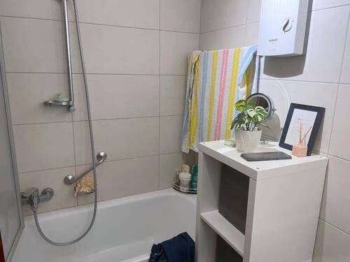 Badezimmer Ansicht 2 - 