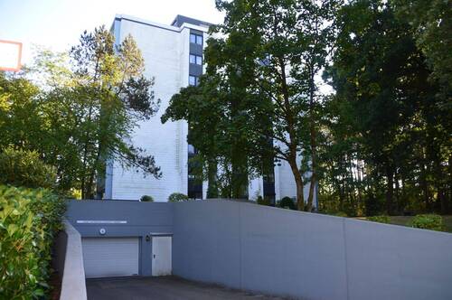 Blick auf die Zufahrt der Tiefgarage - 