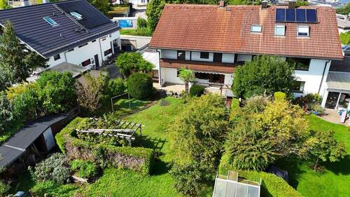Ihr neues Zuhause - Sie werden begeistert sein! DHH mit bezauberndem Garten, Terrasse und Balkon in guter LageBaldham
