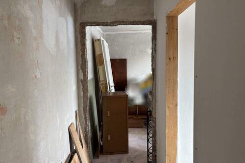 Flur - 2 Zimmer Mehrfamilienhaus, Wohnhaus in Furtwangen