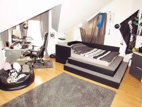 Kind oder Gast im OG - 