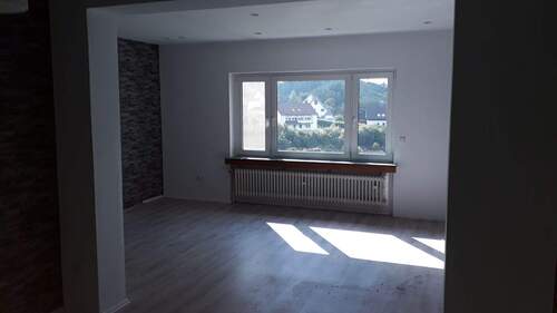 Wohnzimmer - Mehrfamilienhaus, Wohnhaus in Lüdenscheid zum Kaufen